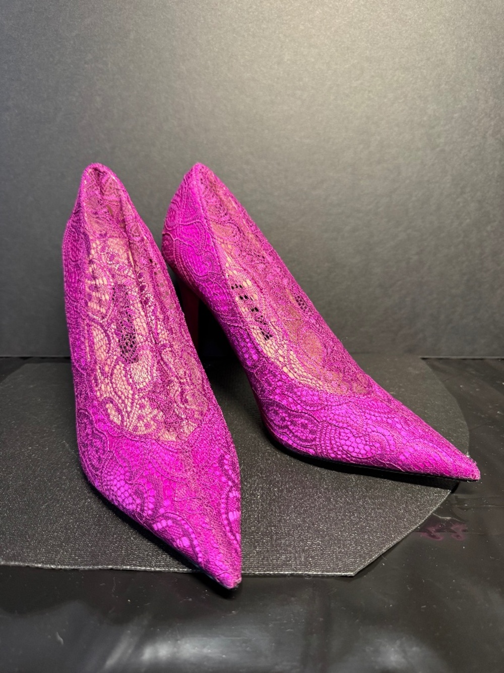 Magenta Lace Stiletto Heels Pointed Toe Pumps Size 37 (US 6.5) NEW